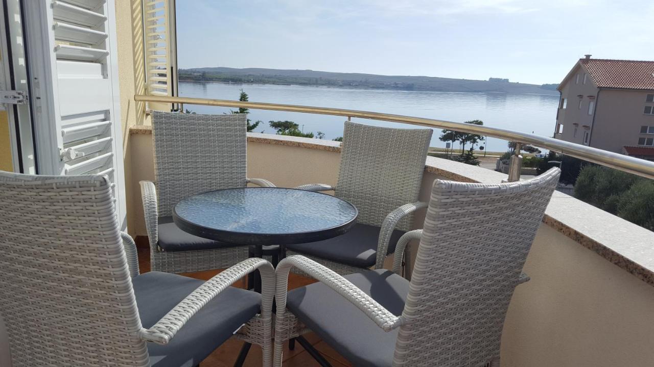Apartamento Zagi Povljana Exterior foto